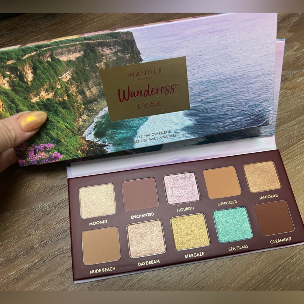 WANDER Beauty Wanderess Escape Eyeshadow Palette